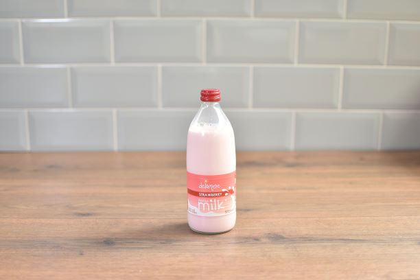 Delamere Strawberry Milk - 500ml - Glass Bottle