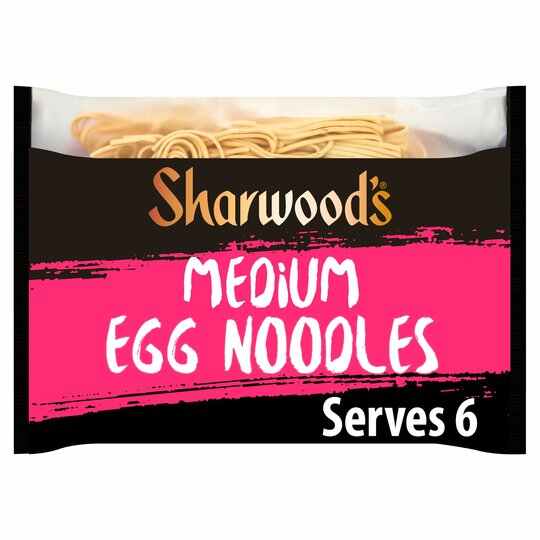 Sharwoods Medium Egg Noodles - 340g